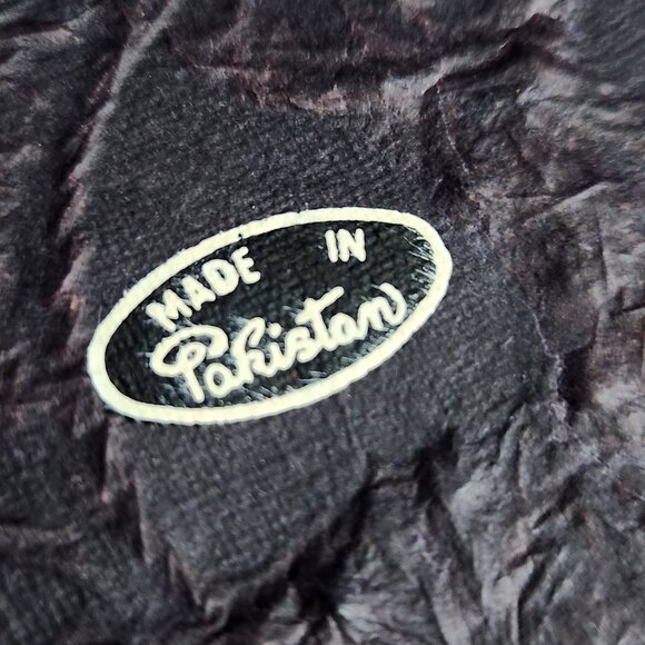 Vintage Embroidered The Hartford Insurance Group Patch w/ Elk Black and Gold - Picture 5 of 5